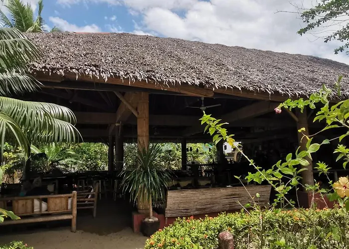 Sulu Sunset Beach Resort