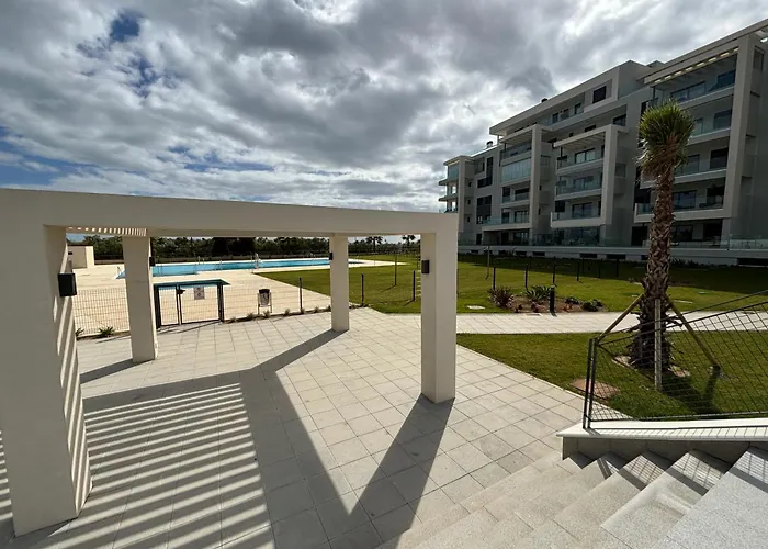 New Penthouse With Sunny Beach View