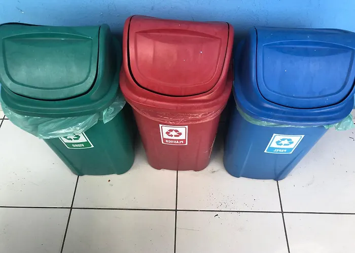 Onça da Praia Hostel
