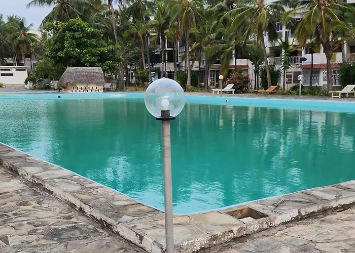 Westenfield One Bedroom Apartment, With Beach Access, Malindi