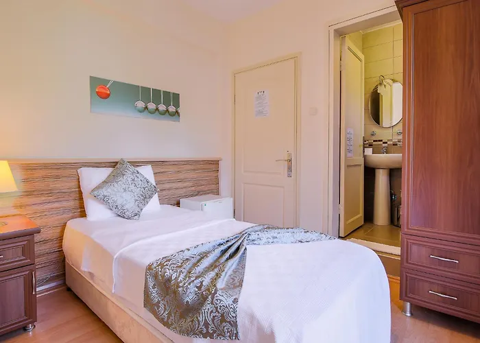 Amphora Hotel