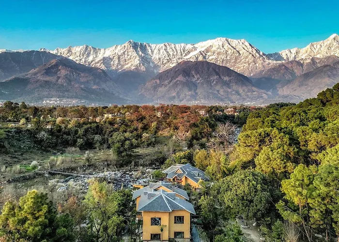 Prakriti Aalay - Riverside Mountain View Boutique Eco Resort