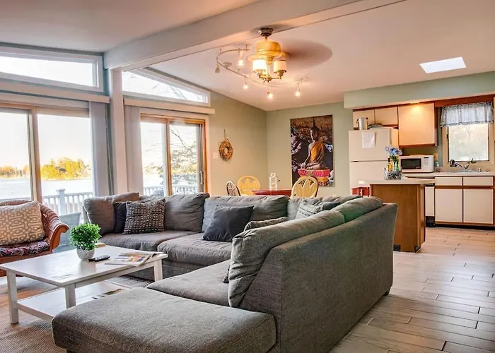 Colonial Beach Bay House With Views & Canoe
