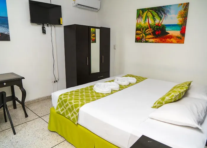Suites & Apartments San Benito - Zona Rosa