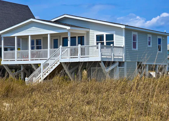 Dog-Friendly Waterfront House With Beach Access & Fireplace - Snowbirds Welcome