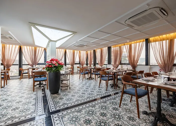 L'Signature Hotel & Spa
