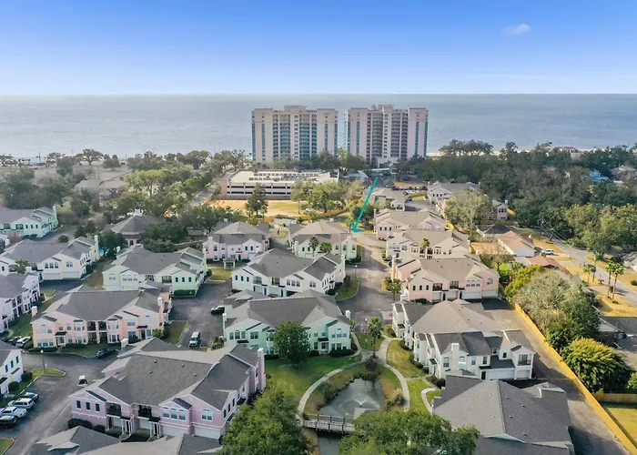 Luxury Condo In Gulfport