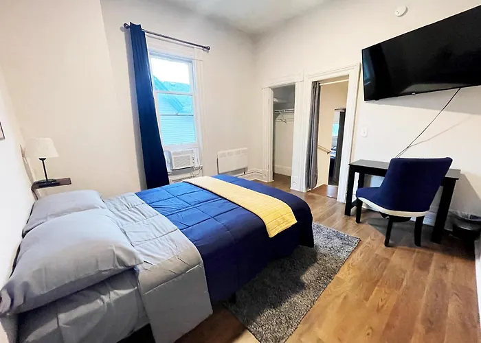 Port Huron Temp Stays - Apartment 7