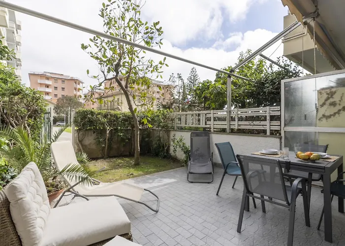 Apartment Corner Near The Sea By Interhome