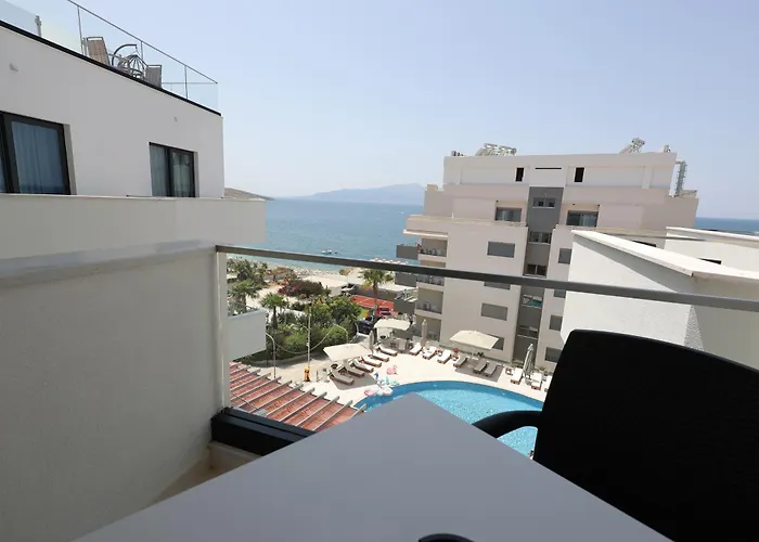 Harbour Hotel