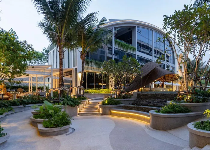La Green Hotel & Residence