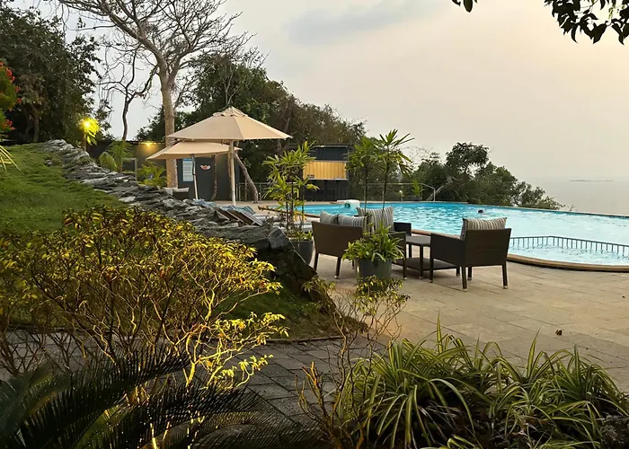 Cintacor Island Resort
