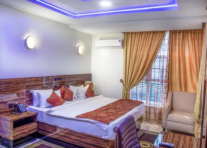Aveon Hotel
