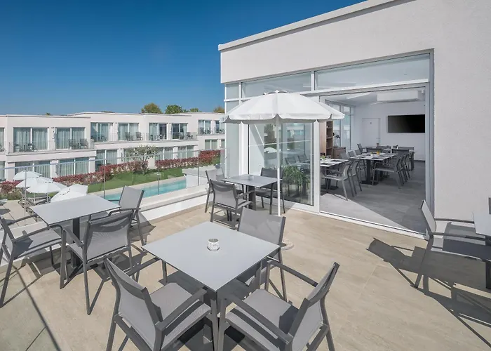 Maj Luxury Residence