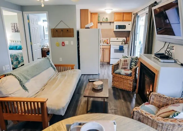 Beach Club Of Oscoda Garden Cottage On The Lake