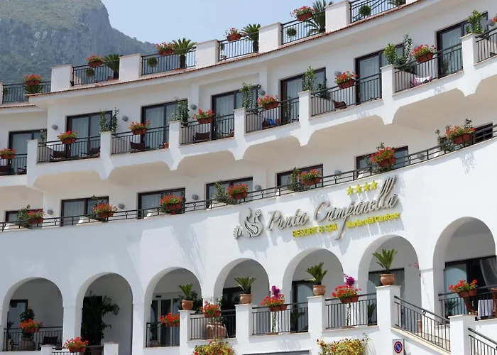 Punta Campanella Resort&Spa