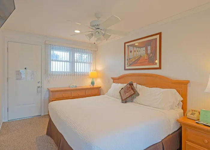 East Hampton House Resort