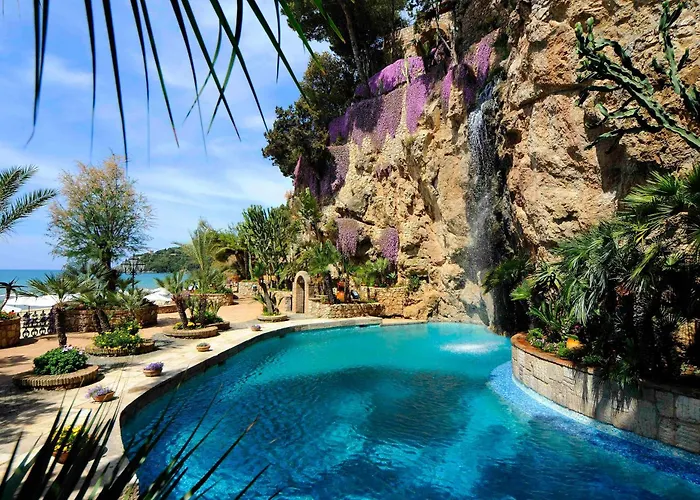 Aeneas' Landing Resort