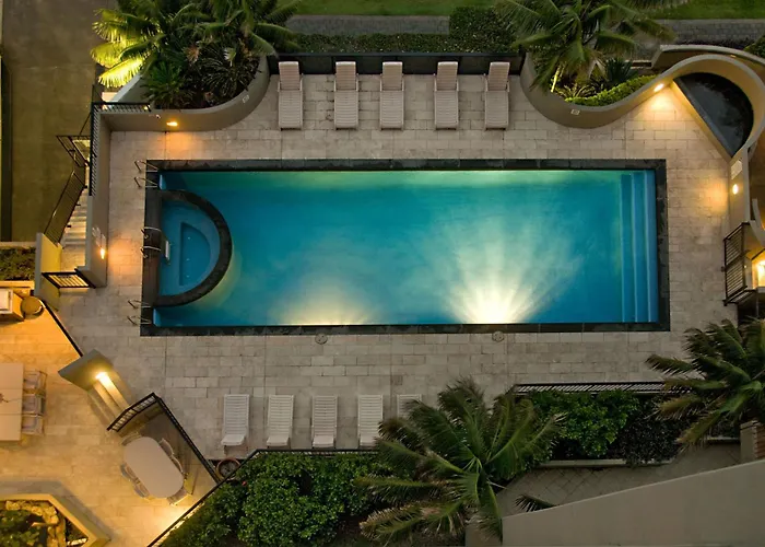 Clubb Coolum Beach Resort Sunshine Coast