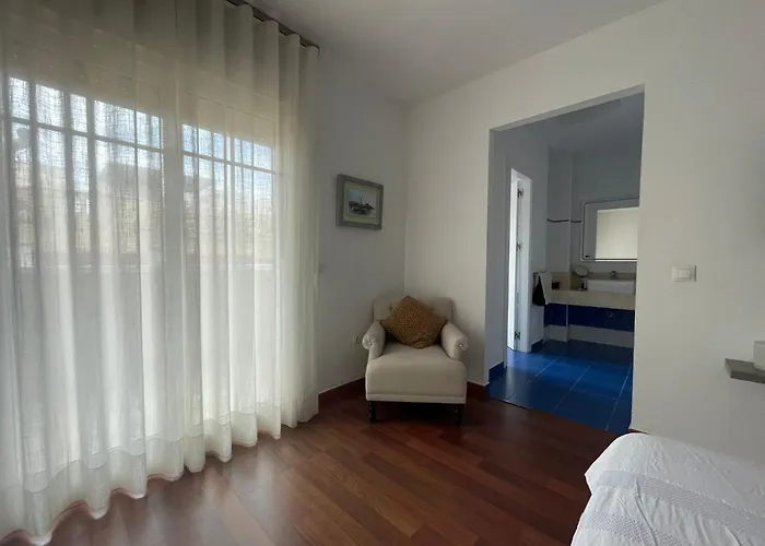 Tokyo Rooms (El Playazo) - Habitación PREMIUM con baño privado