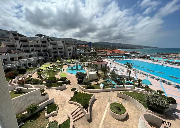 Beachfront Chalet In Aqualand Resort - Batroun
