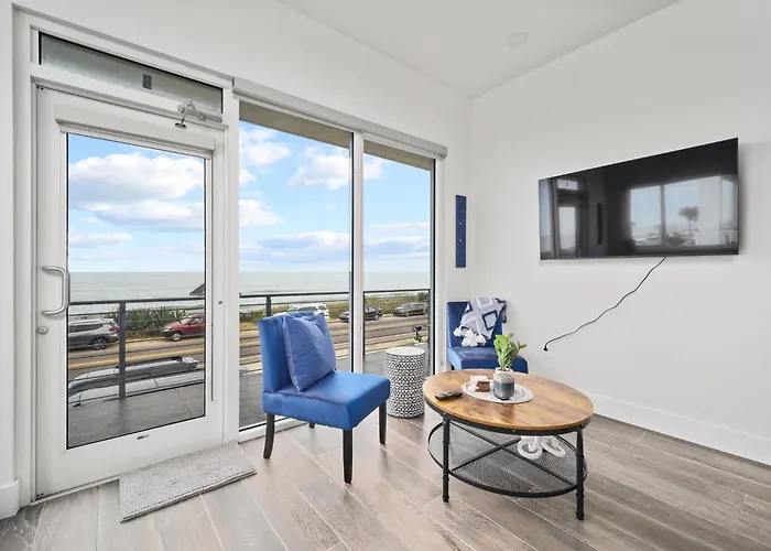 Ocean Front Flagler Beach Sleeps 5 People