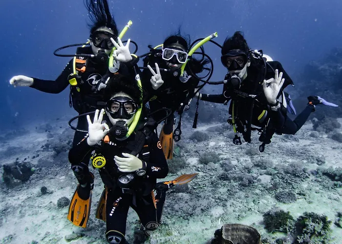 Badladz Beach And Dive Resort