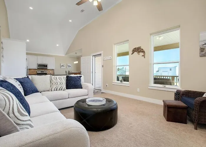 3 Bedroom Beach View