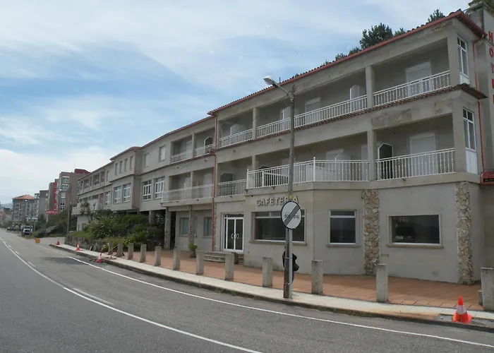 Hotel Rompeolas