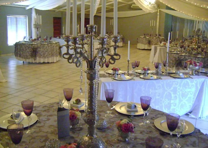 Lalapanzi Hotel & Conference Centre