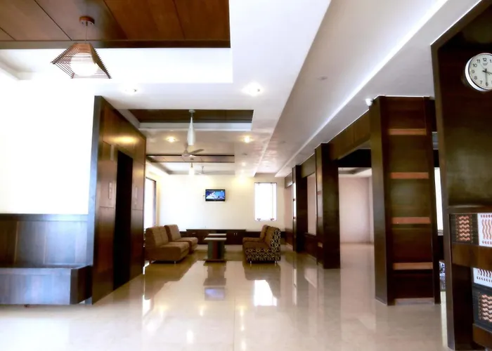Hotel Sai Ramanand
