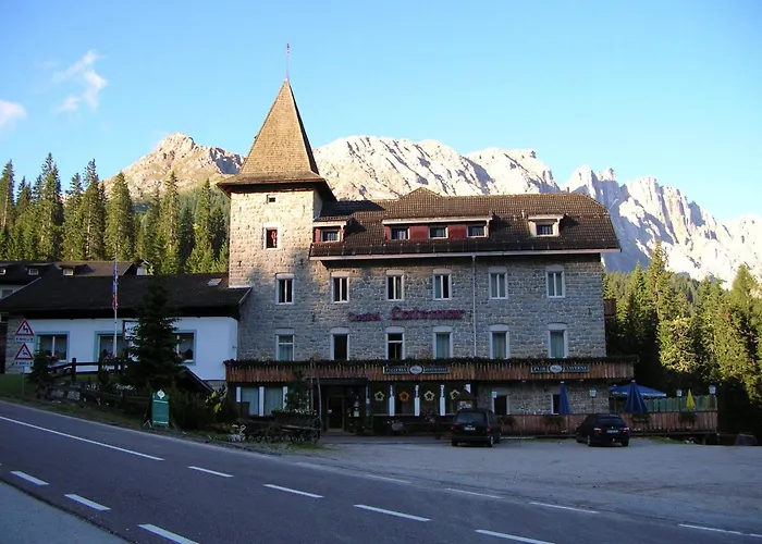 Hotel Castel Latemar Karersee