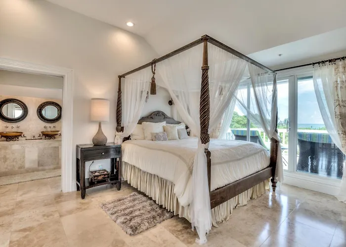 Sol Mar-Oceanfront Beachhouse