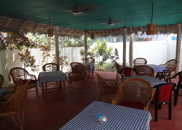 Hotel Thushara
