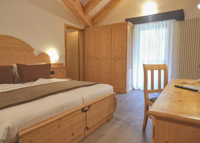 Flos Hotel