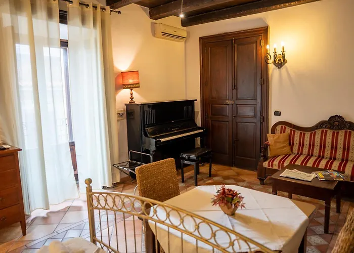 Residenza L'Antico Borgo Hotel