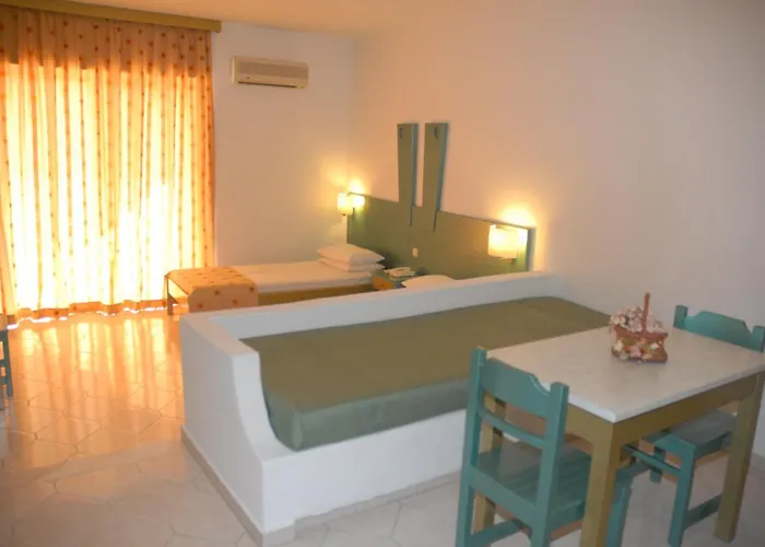 Trianta Hotel Apartments