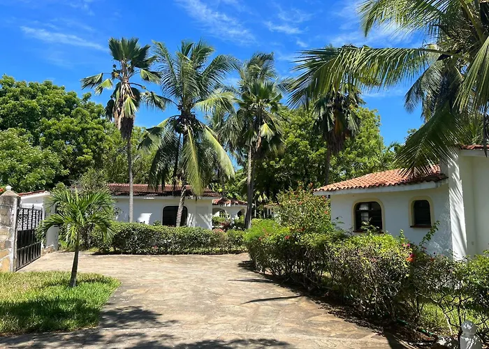 2Livu Village Watamu
