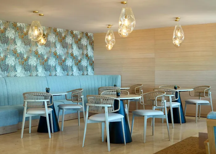 Dom Jose Beach Hotel