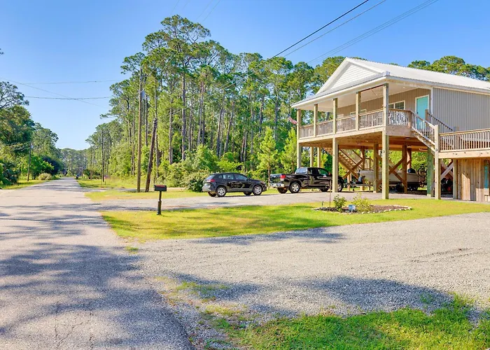 Dauphin Island Escape Near Beach & Bike Path!