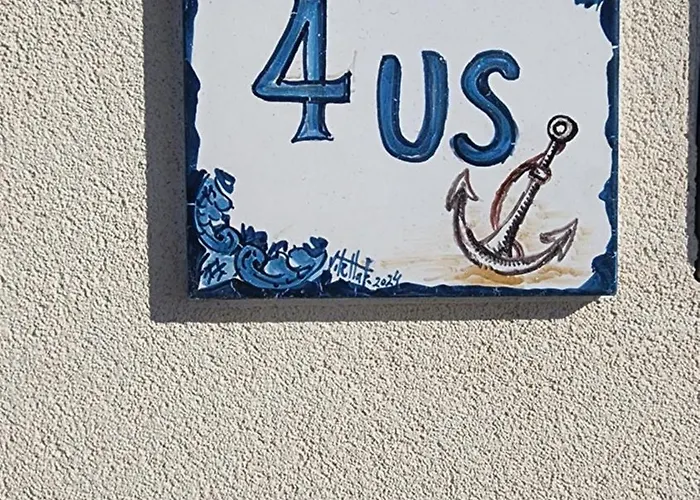 4Us: A Cosy Glamour Stay On The Sea 4You!