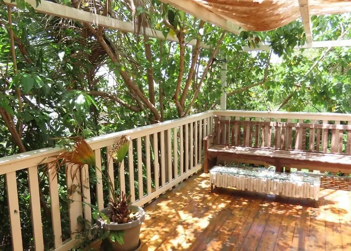 Akunamatata Guest House Cul de Sac
