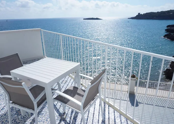 Casa Del Mare Rooms & Apartments