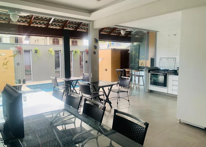 Pousada Riviera&Itaguaré com piscina climatizada!