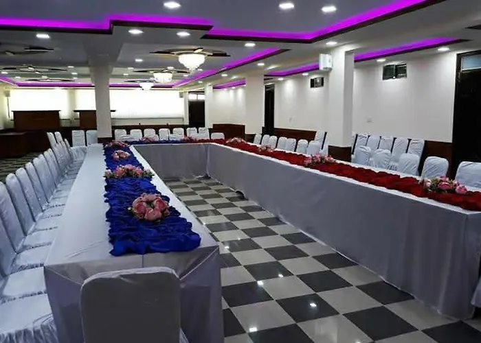 Rose Valley Hotel Naran
