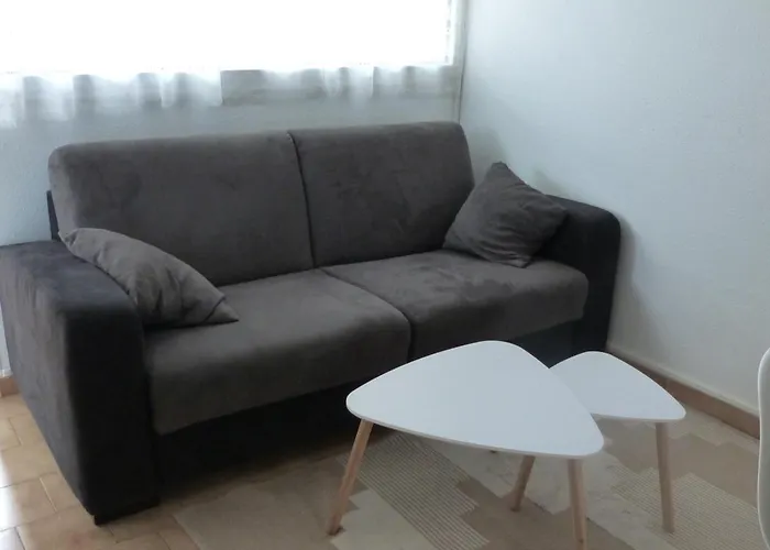 Studio cabine dans résidence avec piscine