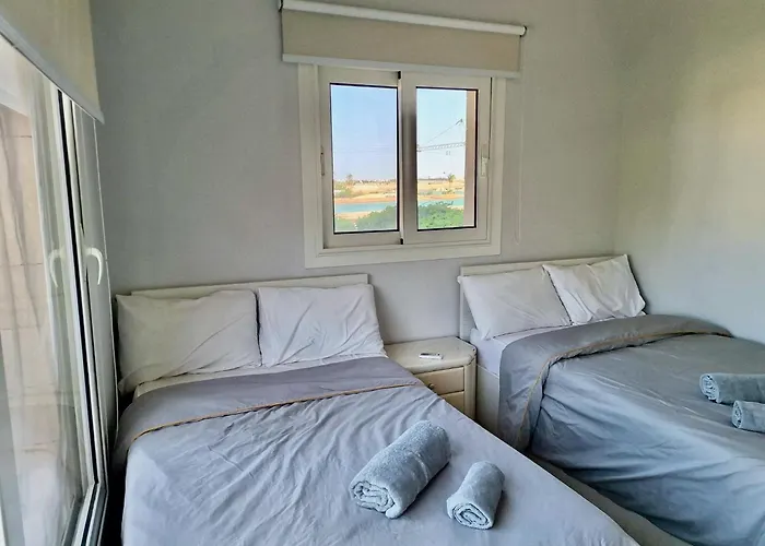 El Gouna Waterside E 1-Bedroom Ground Floor Sleeps 4 Persons
