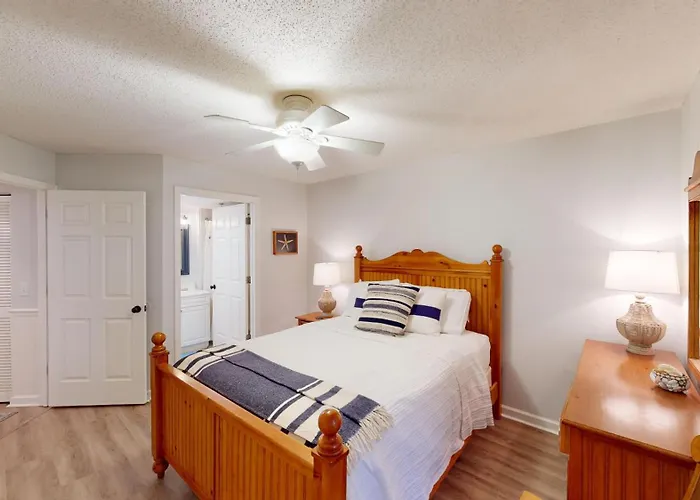 Oceanview Bliss 3Br With Pools And Beach Access
