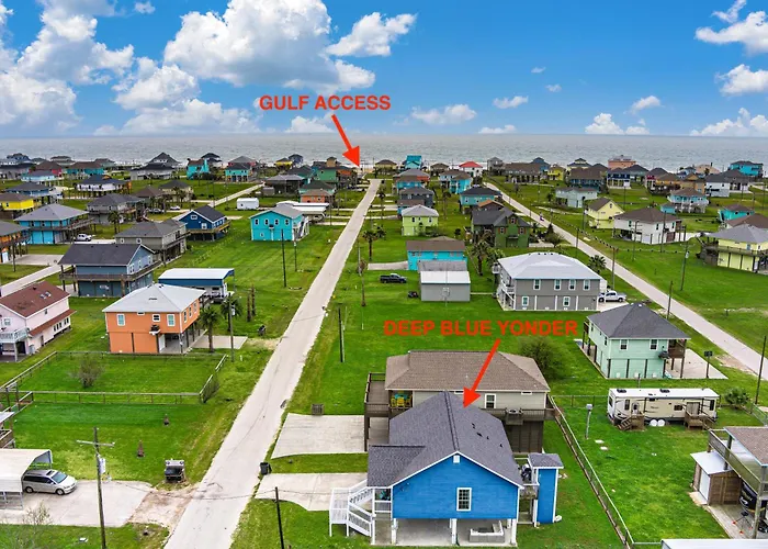 Deep Blue Yonder - Cute And Cozy 3-Bed, 2-Bath Home In The Heart Of Crystal Beach!