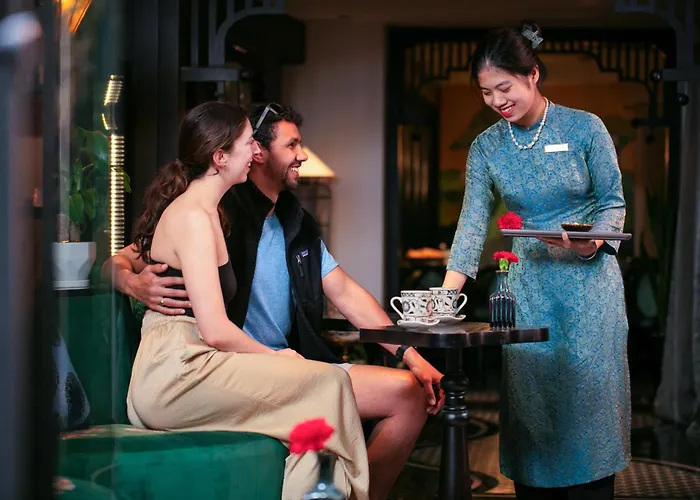 Hanoi Center Silk Classic Hotel & Travel